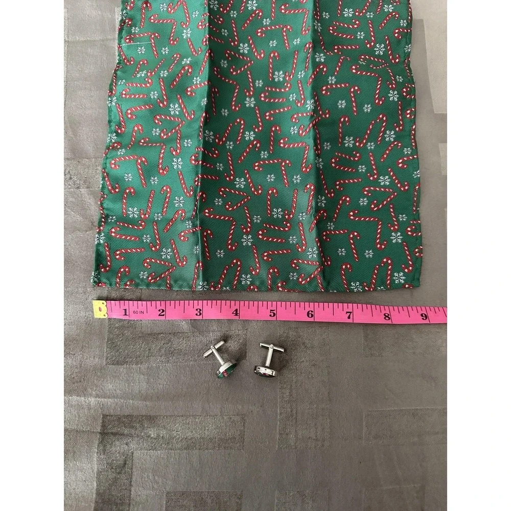 Barry.Wang Tie Set Mens Green Candy‎ Cane Christmas Pocket Square Cufflinks